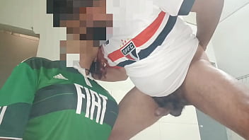Preview 4 of My Bestfriend Fuck Me - Meu time ganha e eu que pago a aposta