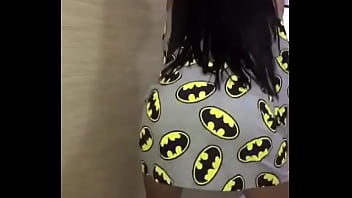 Preview 1 of Mausi Kichut - Novinha dan&ccedil_ando de pijama