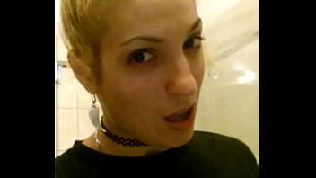 Preview 1 of Coyote 69 - sexy selfie ass