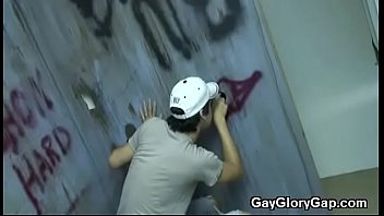 Preview 2 of Dusta Sex - Gay Interracial Handjob And BBC Sucking 19