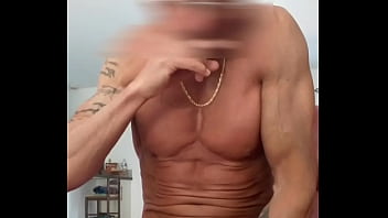 Preview 4 of Wwwsex Vedeo - une bonne branlette de ma grosse bite,  &agrave_ poil sur mon canap&eacute_,  devant XVIDEOS, 