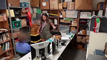 Preview 1 of De Calcinha Na Cozinha - Teen thief got her pussy fucked by a security guard because of shoplifting