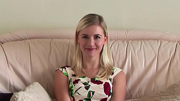 Preview 1 of Mom Loves Feet - XVGPTNSFWP