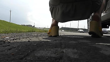 Preview 1 of Deep Phuck - wife shows how she pisses