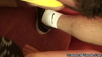 Preview 4 of Bucy - Plump mature double penetration in POV