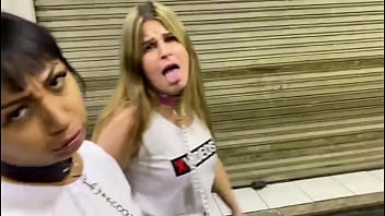 Preview 1 of Www Xxx Yoga Movise - Passeando com garotas com coleiras no centro de sao paulo / Mulheres na coleira em Exibicionismo na rua / gostosas de coleira na rua
