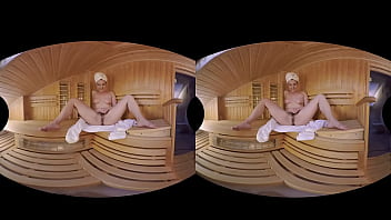 Preview 2 of Girl Photosession - Valentina Ross and her VR crazy sex and fisting