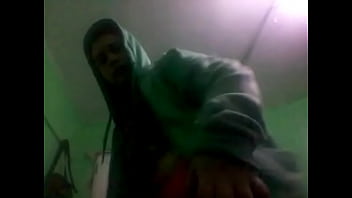 Preview 1 of Freshemo Bbw - Rico Gay metiendose un pincel