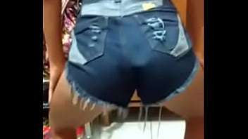 Preview 3 of Big Big Hot Hot Sex Video - Bia dan&ccedil_ando de shortinho