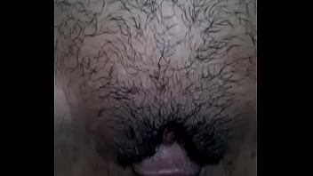 Preview 4 of Pissing Vs Manilah - VID-20170919-WA0015