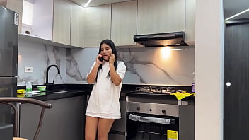 Preview 1 of Malkan Nokar - Mi linda hermanastra me hace una deliciosa mamada mientras tomo un reposo despues de la escuela.