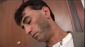 Preview 1 of Hindustan Ki Bp - This Milf likes to suck cock just as he gets back home