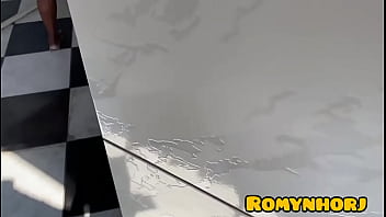 Preview 1 of Classic Indian Hairy Beauty - SUBIR NA LAJE DA VIZINHA ELA COLOCANDO ROUPA NA CORDA BOTEI TUDO NELA NA PELE GOZEI MUITO,  (VIDEO COMPLETO NO RED)