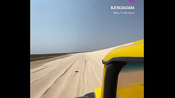 Preview 4 of British Amaju - Na praia