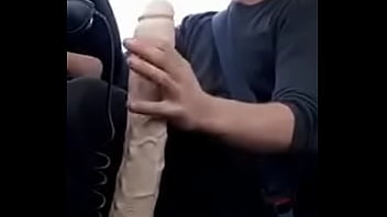Preview 2 of Xnxx Turkish - &Aacute_rabe batendo punheta no carro