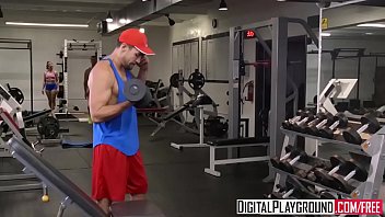 Preview 1 of Asian Dating Twin Cities - XXX Porn video - Gym-Fails flx Kelsi Monroe