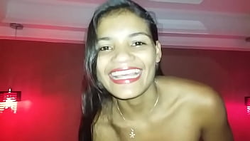 Preview 1 of English Brazdrs In - Ester tigresa falando de Rondonopolis galera do posto. Da fe
