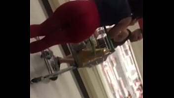 Preview 3 of Biliard Seks - What a ass on red just creeping