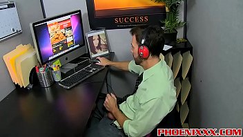 Preview 1 of Suny Lione Xvideos - Horny fucker Bryan Slater fucks handsome dude Shane Frost
