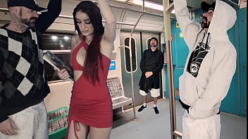 Preview 1 of Animle Sex - Novinha estudande foi cercada por tr&ecirc_s estranho dentro do trem em publico!