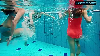 Preview 2 of Hottest Desue - Hot girls undress in the pool