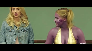 Preview 3 of Fabiola Se La Chupa A Un Perro - Amy Schumer in MTV Movie Awards -
