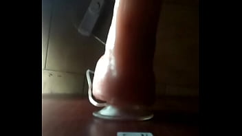 Preview 4 of Russian Drunk Grandmother - Mi dildo de 26x7 me la rompe