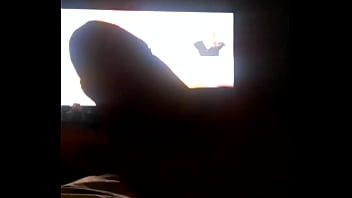 Preview 1 of Nen Top Porn - Masturbandome viendo tv