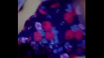 Preview 1 of Mom Sseduced - Novinha sapeca mostrando os peitos