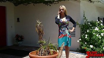 Preview 1 of Femdom Berlin Piss Facesitting - Sarah Vandella Is A True MILF Slut
