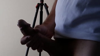 Preview 3 of Asian Meena - Branle &eacute_jac sur le palier