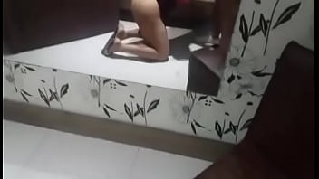 Preview 2 of Ghoteah - Isabelly Bittencourt boneca com casado na barra