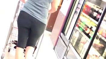 Preview 1 of Fuck Kidnap Break House - WHITE COUGAR SPANDEX BOOTY CANDID 6