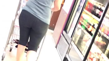 Preview 4 of Fuck Kidnap Break House - WHITE COUGAR SPANDEX BOOTY CANDID 6
