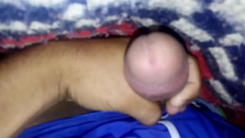 Preview 3 of Brine Wash - Roludo batendo punheta debaixo do ededrom COMENTEM