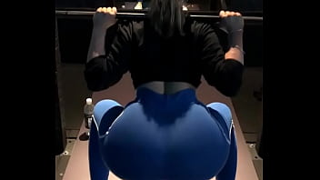 Preview 3 of Mew 2019 Sex - culona en el gym perfecta