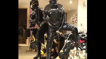 Preview 2 of Jump Booty - Roxina2005RubberFetishShow270205XL.WMV
