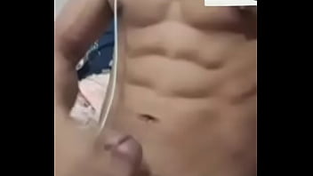 Preview 1 of Guliga Kola - Str8 boy gym boy việt nam (Clip 2)