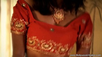 Preview 1 of Yoe Likang - Bollywood Babe Loves To Expose Herself