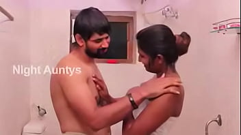 Preview 1 of Jav Remaja Bintang - Hot South Indian House Wife Bathroom Romance With Husbaroomnd
