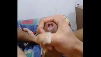 Preview 3 of Panat Kasirat Xex - Putinha batendo uma e pensando no macho!