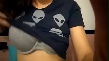 Preview 2 of Monica Bellotci - Ense&ntilde_a las tetas