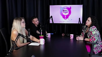 Preview 2 of Old Man Hit Yong - Todo mundo deveria experimentar a terapia,  comentou sobre o HPV e HIV e o atendimento no hospital p&uacute_blico... - Marina Karam (sex&oacute_loga) (SHEER/RED)