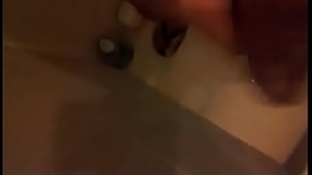 Preview 4 of Erotic Analo - Sacandome la leshe antes de la ducha!!!