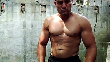 Preview 2 of Hot Mom Teche - YURI GA&Uacute_CHO - BODYBUILDER HORNY AND CUMLOAD