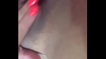 Preview 2 of Brazzes Pron - Amiga puta me manda video masturbandose