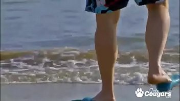 Preview 1 of Sil Paek Xnxx Videos - Evy Sky Gets Double Fucked At The Beach By A Couple Nerds