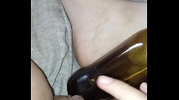 Preview 4 of Aunty Xxxxx V 40 Minutes - GretaLa - incinta eccitata si strofina la bottiglia