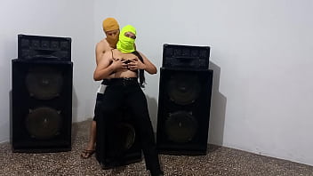 Preview 2 of B8g Boobs - TRIO DE MUSICOS!! EL GUITARRISTA LLAMO A SU AMIGA PARA TENER SEXO,  LUEGO PIDIO COMPA&Ntilde_IA DE UN MACHO PESADO PARA ACOMPA&Ntilde_AR EL SEXO DE FANTASIA. TRIO REAL CASERO DE MUSICOS CALIENTES
