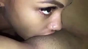 Preview 2 of Curvy Hug Spi J - २ लडकिया चूत चाटती